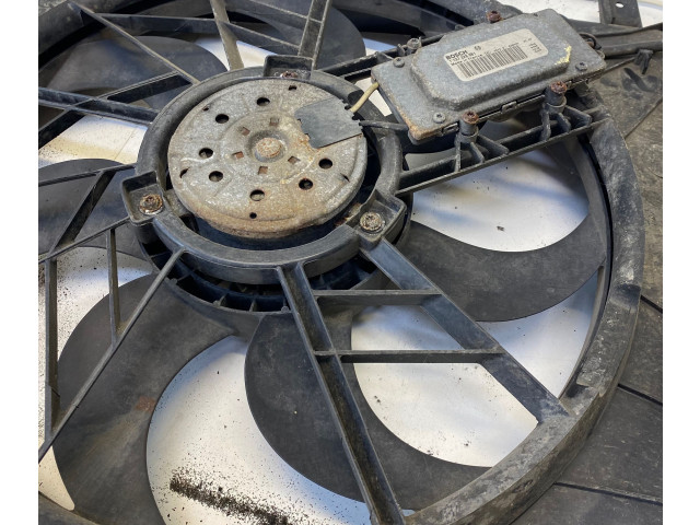 Вентилятор радиатора     30647253, 0130303909    Volvo V70 2.4