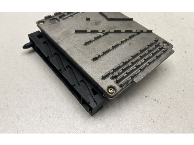 Блок управления двигателем Блок управления 0261206828   Volvo V70