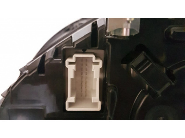 Přístrojová deska Mercedes-Benz C W205 2014 A2059000016, A2C80352005