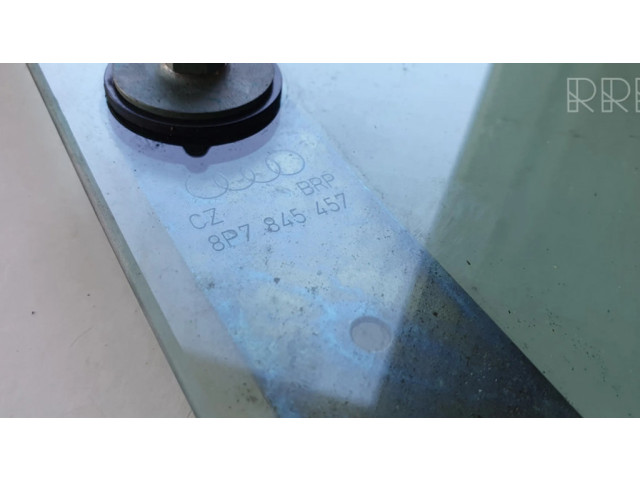 Основное стекло задних дверей