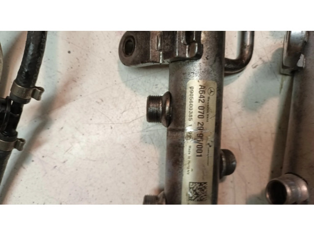 Vstřikovač A6420701187, 0445116026 Mercedes-Benz E W212 pro naftový motor 3.0 642850