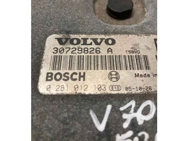 Блок управления двигателя 30729826, 0281012103   Volvo V70