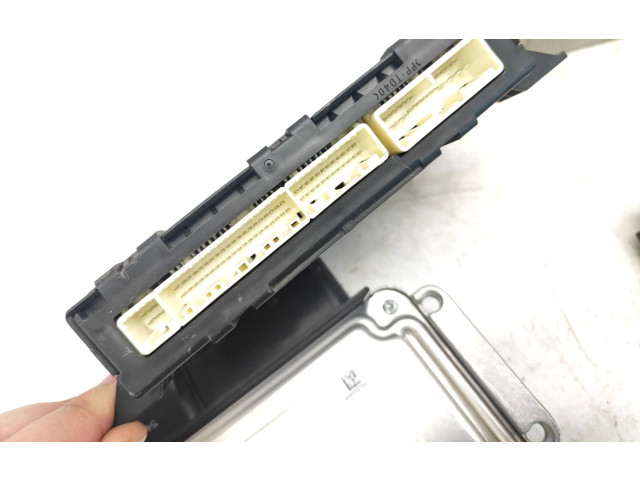 Комплект блоков управления 0281017471, 237101BY8C Infiniti M30