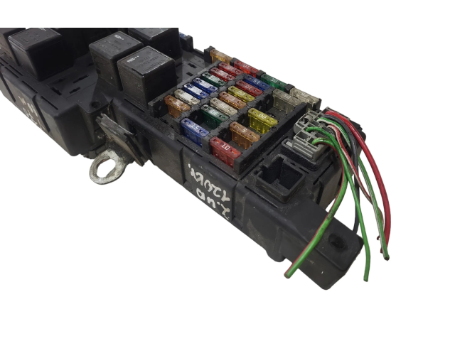 Блок предохранителей 518787205   Volvo S70  V70  V70 XC    