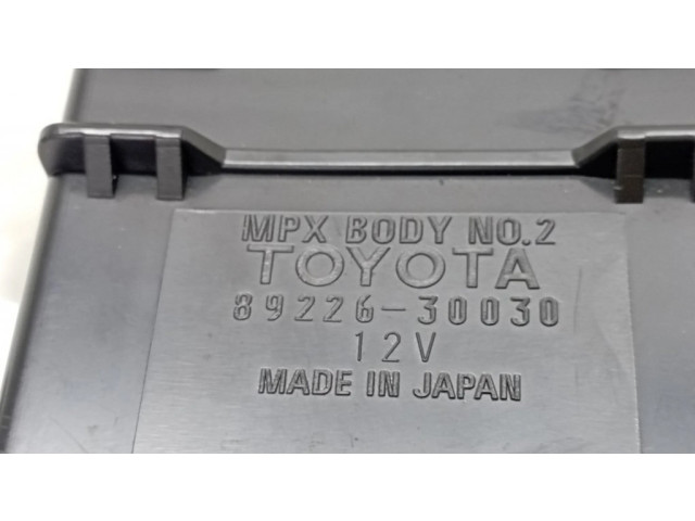 Блок предохранителей 8922630030   Lexus GS 300 400 430    