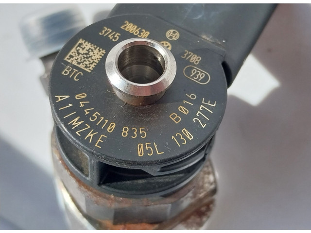 Форсунка 05L130277E, 05L130277E    Skoda Octavia Mk4   