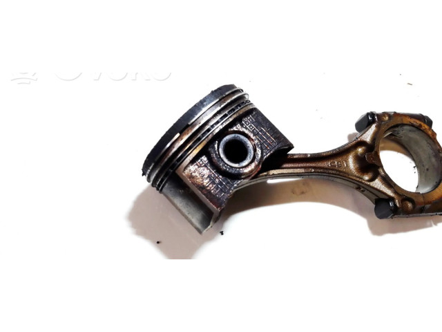 Поршень с шатуном Lexus IS 200-300 для бензинового двигателя 2.0