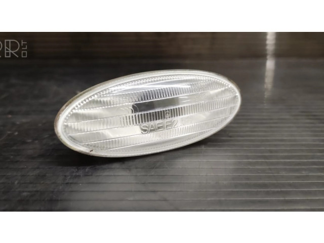 Поворотный фонарь крыла