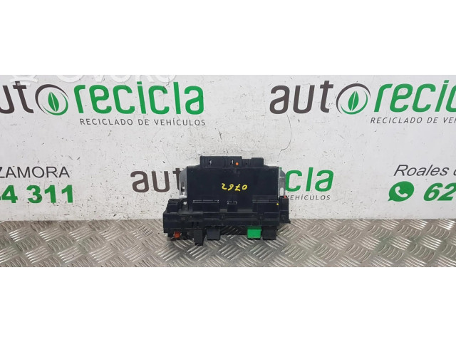 Pojistková skříňka A0275454532 Mercede-Benz S W220