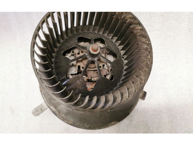 Вентилятор печки 1K1819015A Volkswagen Caddy