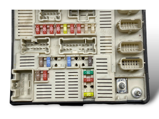 Pojistková skříňka 8200481866, 519158091 Renault Megane II 2007