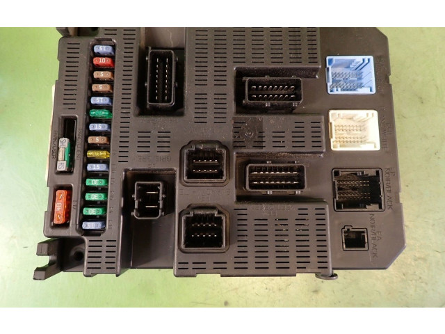 Блок предохранителей 9659285680   Citroen C4 I    