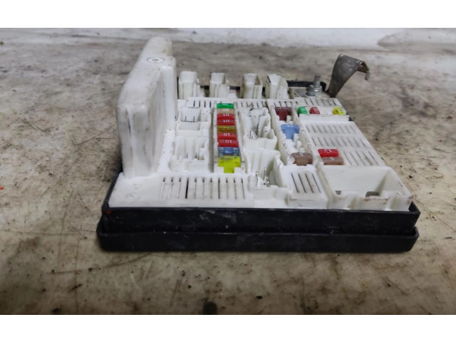   Pojistková skříňka    Renault Kangoo  2009