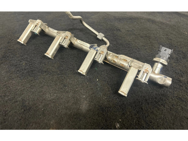 Vstřikovací lišta CJ5G9H487BA, 0400991189 Ford Fiesta