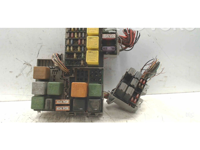 Блок предохранителей 09115142 Opel Combo C