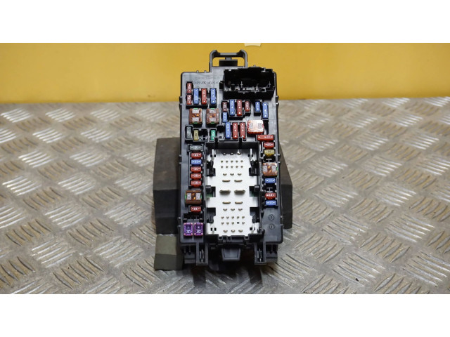 Блок предохранителей  84582038, 25801727   Chevrolet Silverado    