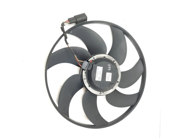 Вентилятор радиатора     A2045400788    Mercedes-Benz E C207 W207 3.0