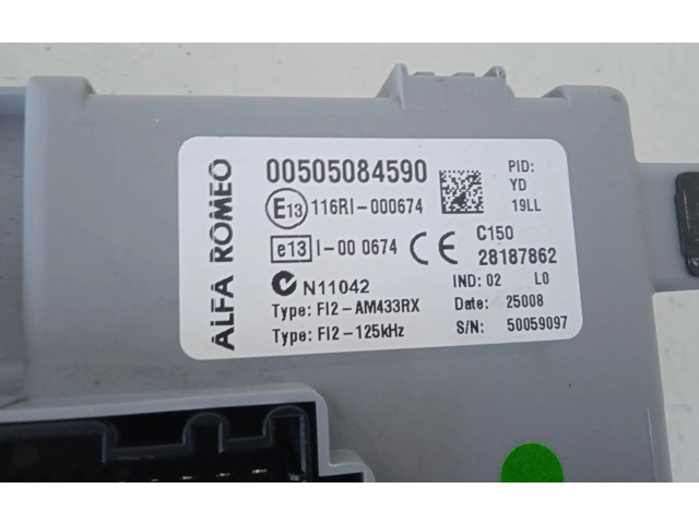 Pojistková skříňka 00505084590, 00505084590 Alfa Romeo Mito 2012
