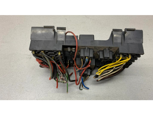 Pojistková skříňka 0332014451, TBB53DOT Opel Rekord E2 1983