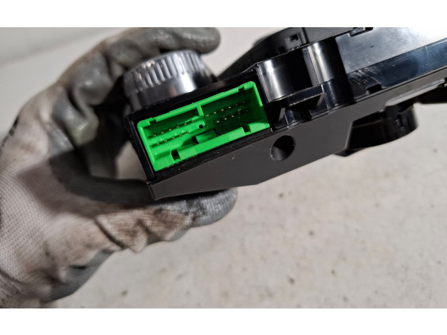 Блок управления климат-контролем 31398587   Volvo V60