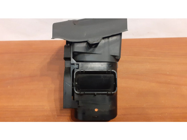 Воздушная решётка окна