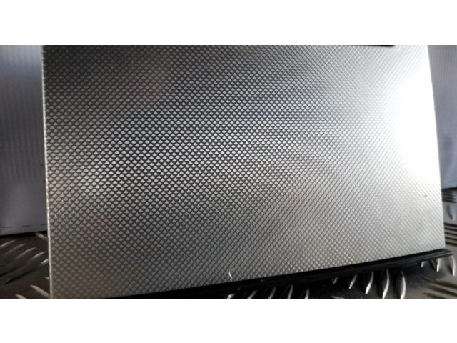 Отделка передней пепельницы