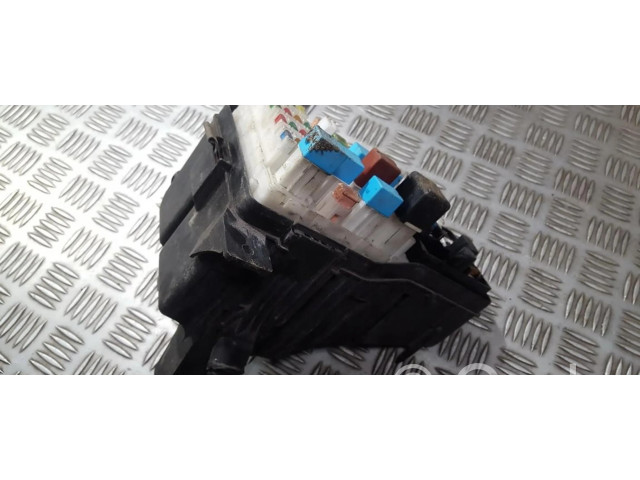 Pojistková skříňka Toyota RAV 4 (XA20) 2003