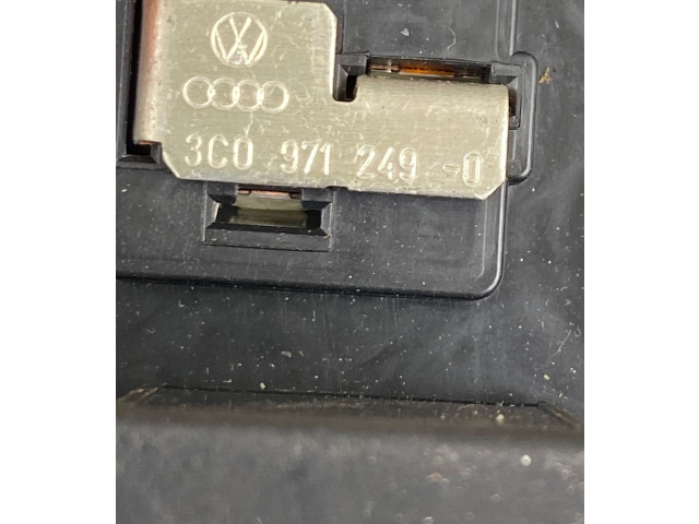 Pojistková skříňka 3C0971249 Volkswagen PASSAT 2010