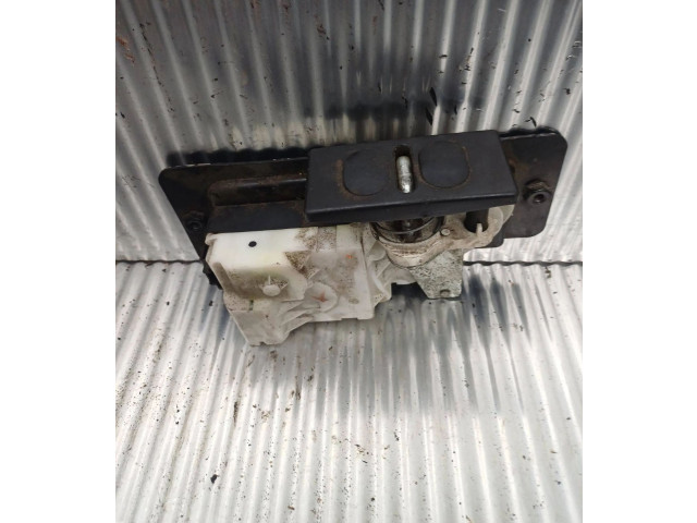 Zámek zadních dveří Peugeot 607 2001