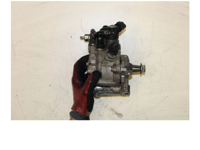 Топливный насос 167001056R    Renault Clio IV  K9K C6 