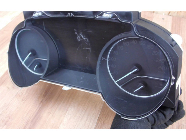 Přístrojová deska Toyota Camry VIII XV70 2019 8380033X80