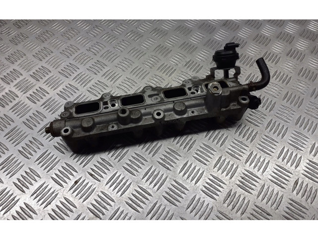 Vstřikovací lišta 03C133204 Audi A3 S3 8P