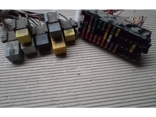 Pojistková skříňka Renault Kangoo 1999