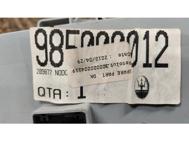 Блок предохранителей 50121010, 985000012 Maserati Quattroporte