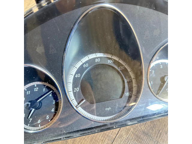 Přístrojová deska Mercedes-Benz E W212 2011 A2129003109, A2049012702