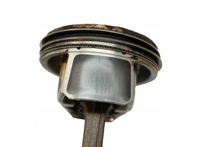 Поршень с шатуном 1831R0, MPI Skoda Fabia Mk3 (NJ)