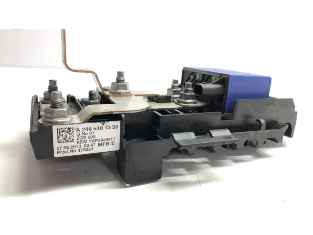 Pojistková skříňka 2465401350 Mercedes-Benz A W176 2013