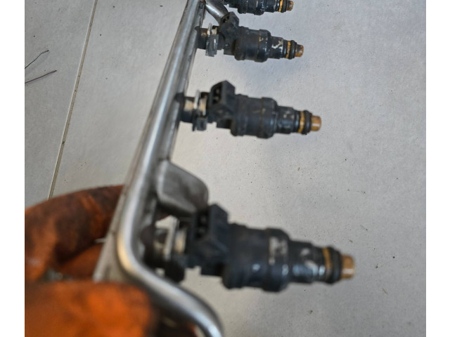 Vstřikovací lišta 06A133681f Volkswagen Sharan