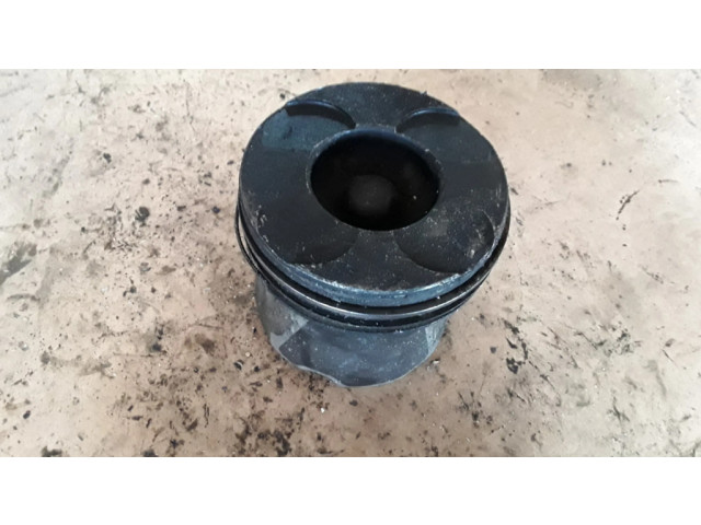 Поршень 4443 Chrysler Voyager для дизельного двигателя 2.5