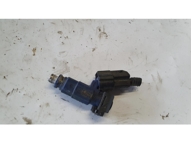 Vstřikovač 3531028000   Hyundai ix20  pro benzínový motor 1.4  