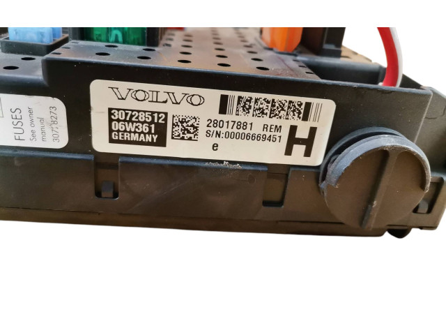 Блок предохранителей 30728512, 06W361 Volvo XC90