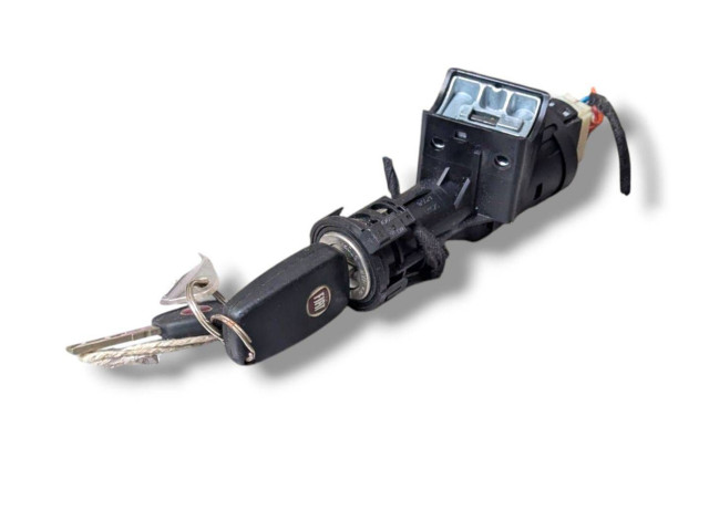 Комплект блоков управления 0281201835, 51815930 Fiat Bravo