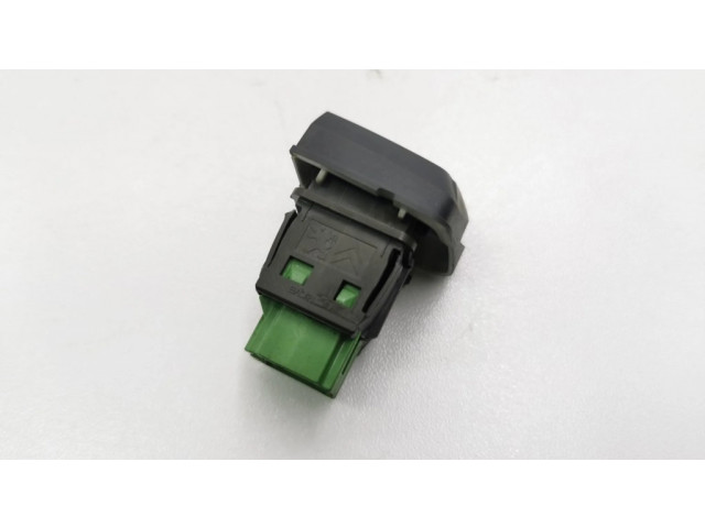 Включатель центрального замка