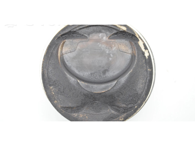 Píst 234102G501, 234102G511 KIA Optima pro benzínový motor 2.4 G4KJ