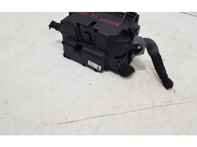 Блок предохранителей     Opel Meriva B    