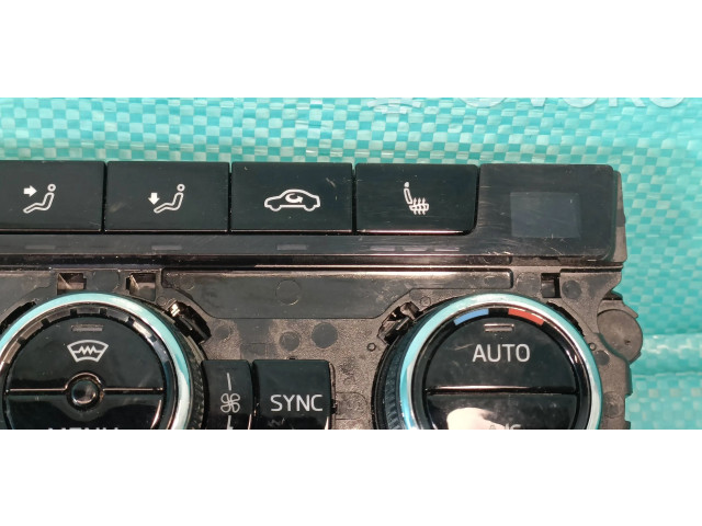 Блок управления климат-контролем 5E0907044AT, 5HB01326334 Skoda Octavia Mk3 (5E)