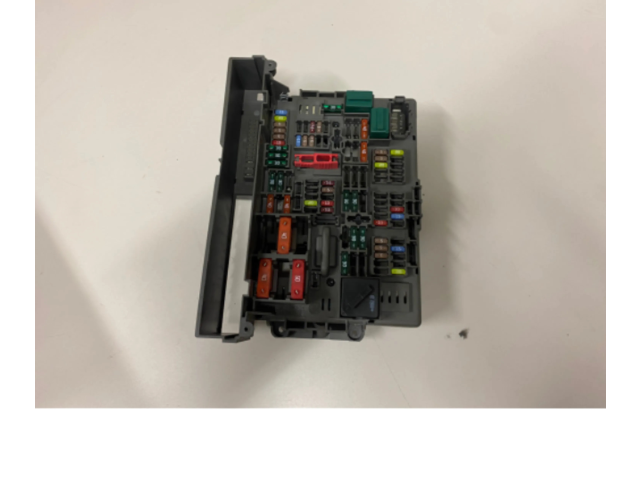 Pojistková skříňka 9119446 BMW X1 F48 F49 2017