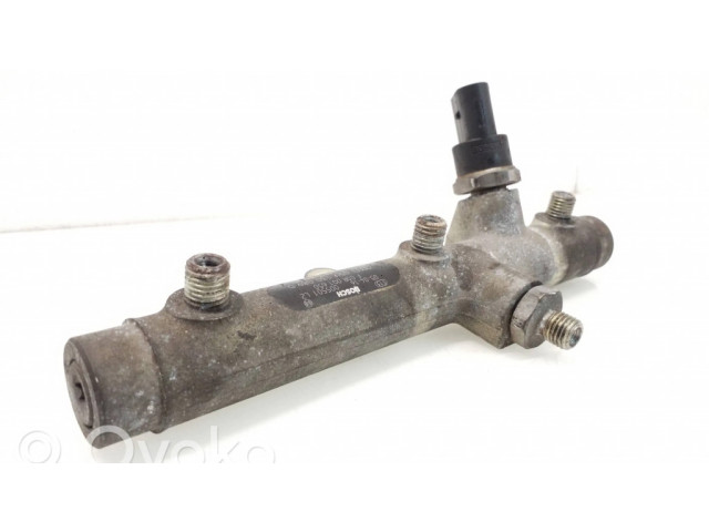 Vstřikovací lišta 059130089D, F00R001650 Audi A4 S4 B7 8E 8H pro naftový motor 3.0 BKN