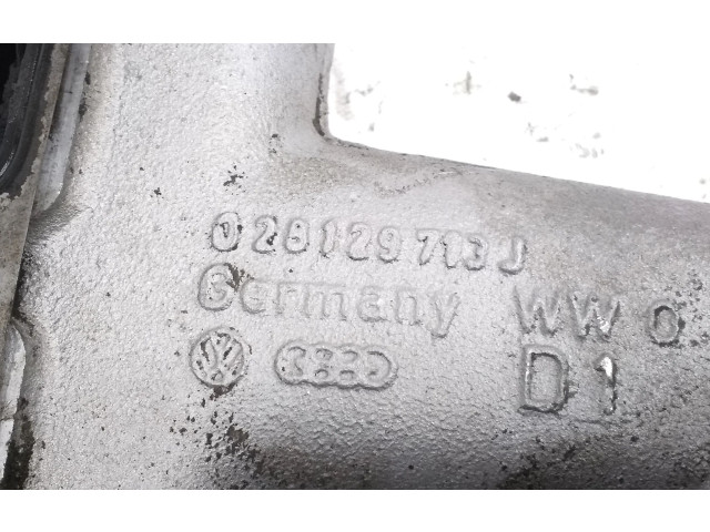 Поршень Всасывающий коллектор  028129713J  Volkswagen PASSAT B4  