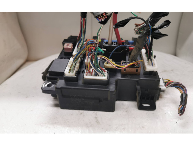 Блок предохранителей 8637A319, L8637002A Mitsubishi Outlander